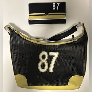 Black and Gold Women's Shoulder Bag and Wallet (never used)